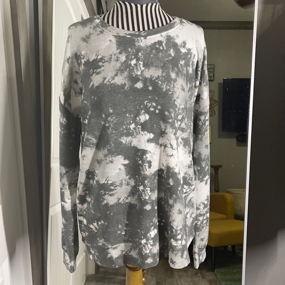 Tie-dye 90 Degree shirt: New with tags XL